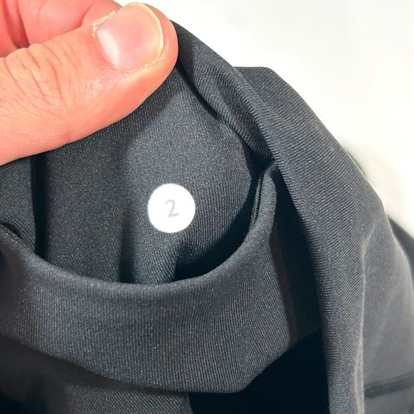 Lululemon Sunshine Salutation‎ Legging Capri 2 - Picture 5 of 5